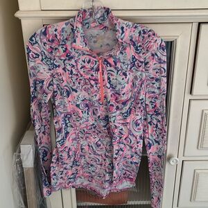 Lilly Pulitzer luxletic sweatshirt. Size small